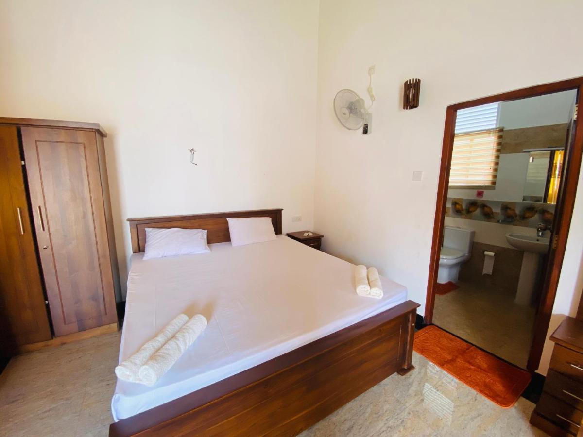 The Kingslayer Resort Νεγκόμπο Εξωτερικό φωτογραφία